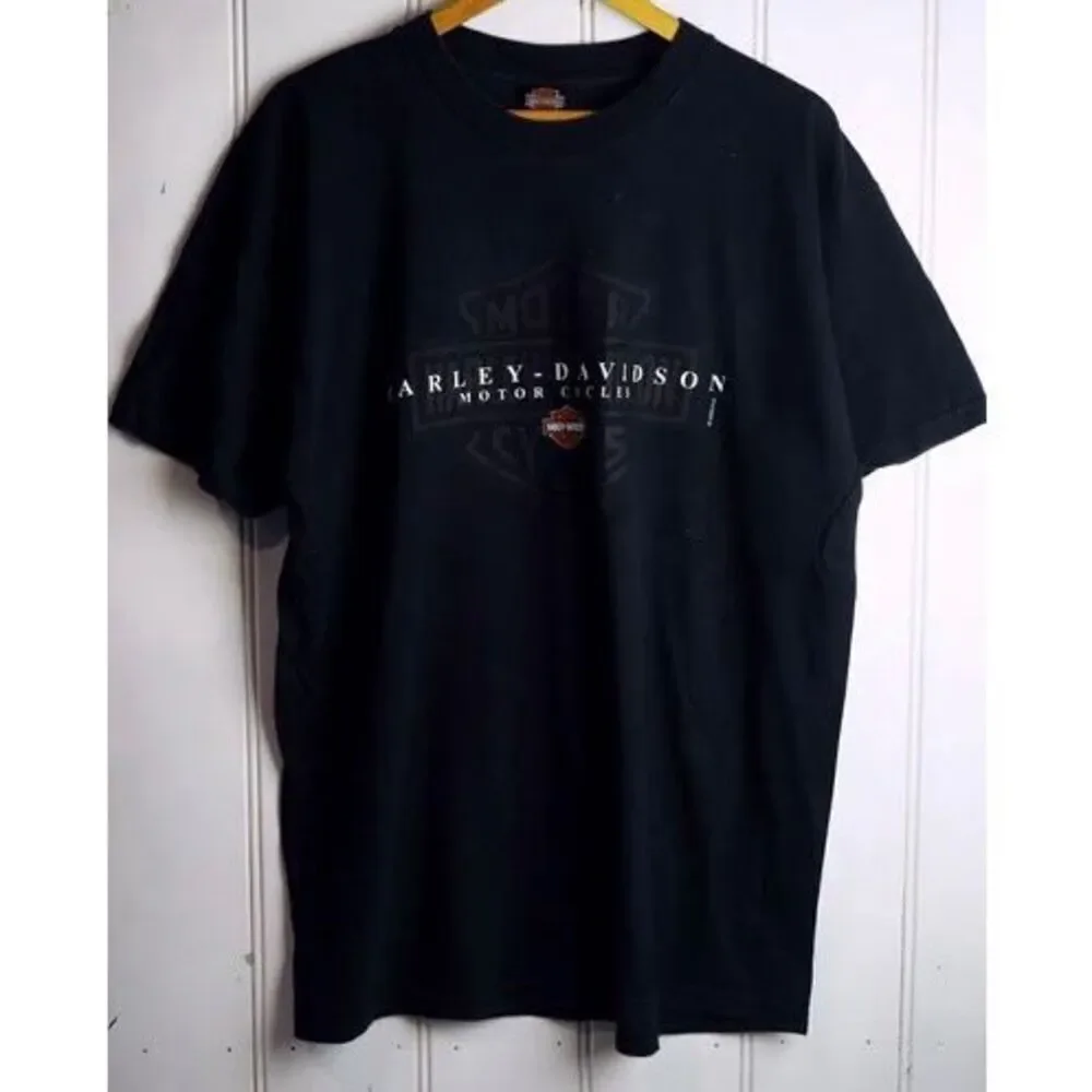 Harley Davidson’s men’s vintage Y2K T-shirt size extra large ￼